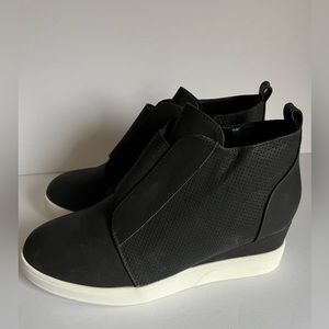 DREAM PAIRS Women’s Platform Black Wedge Sneakers Ankle Booties USA Size 9